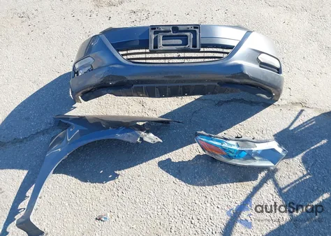 2010 Honda Insight Lx from USA, damaged, VIN JHMZE2H5XAS004808